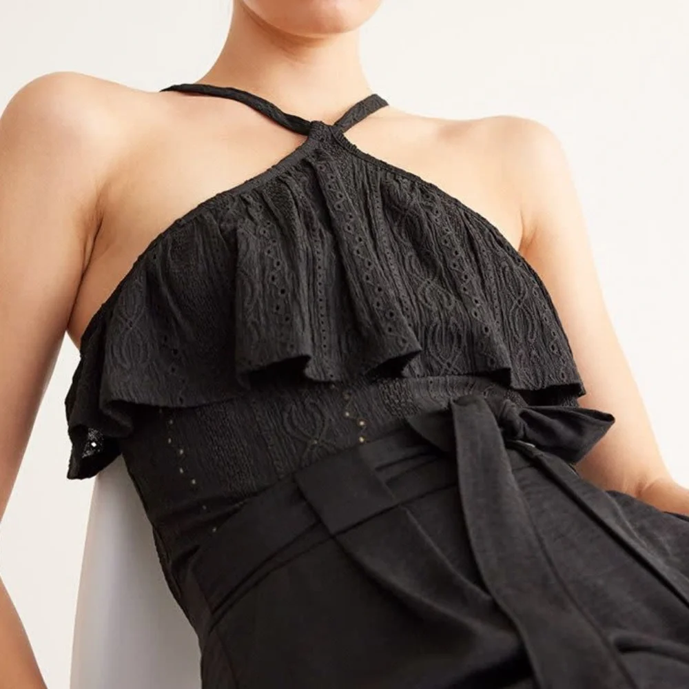 Black or White Halter Eyelet Tank - Picture 7 of 10